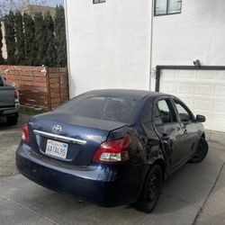 2007 Toyota Yaris Sedan 