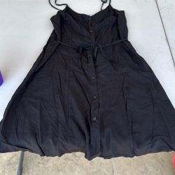 Juniors Black Dress Size Medium