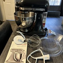KitchenAid Artisan Series 5qt Tilt-Head 10-Speed Stand Mixer Black