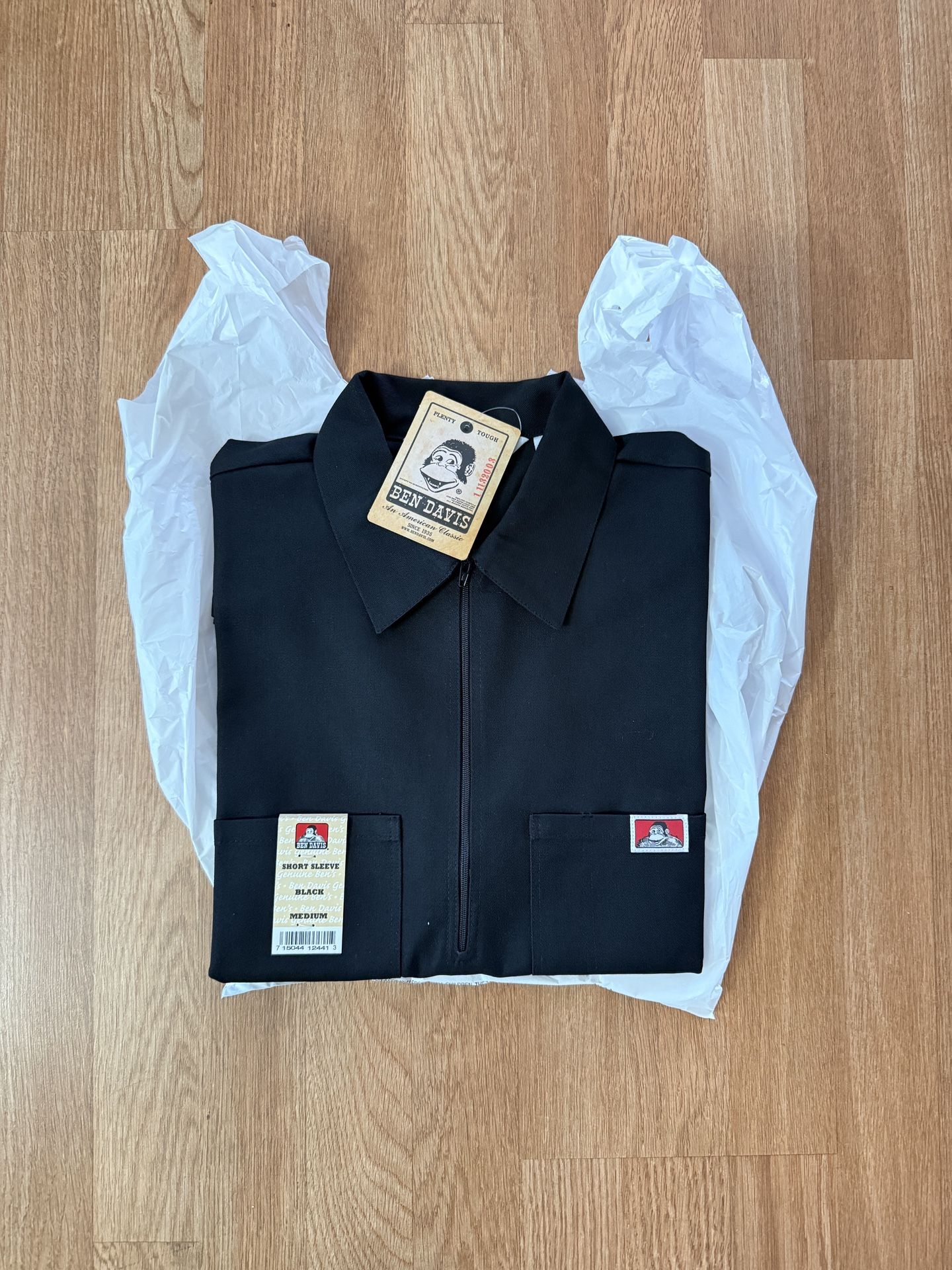 Ben Davis (Black) Medium