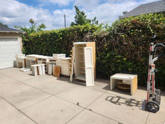 Kitchen Cabinets – Complete Set – Great for ADU / Rental