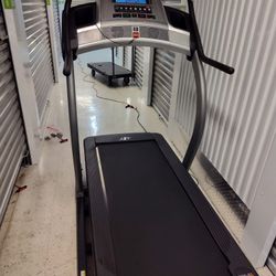 NORDICTRACK X11I ( LIKE NEW & DELIVERY AVAILABLE TODAY)