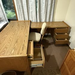 Oak L-shaped desk +chair @Estate Sale $$$ REDUCED
