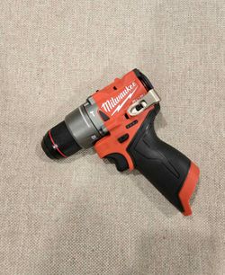 Milwaukee FUEL 12V Hammer Drill