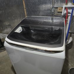 Digital washer and dryer set 