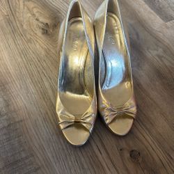 Gucci Wedge Heel Size 6