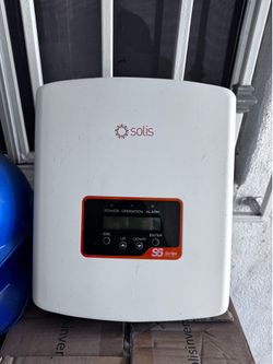 ☀️ Solis S6 2kW Solar Inverter – 220V – $285 Each – 2 Available