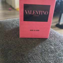 DONNA VALENTINO