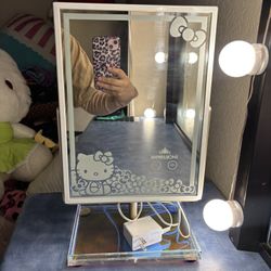 Impressions hello kitty vanity 