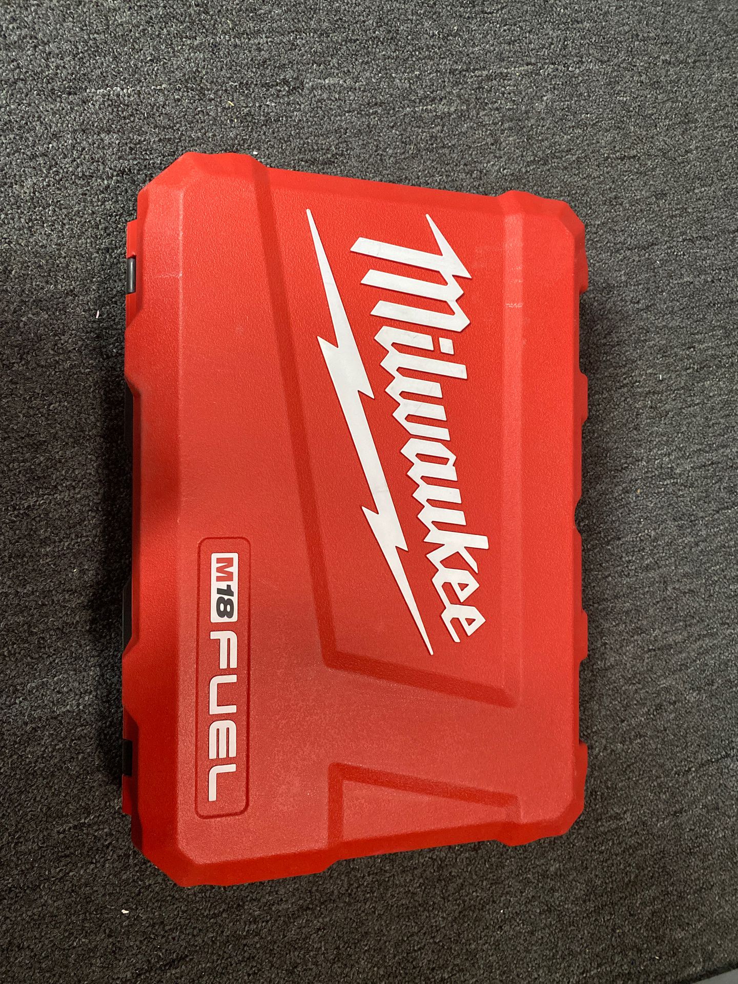 Milwaukee drill kit M299722