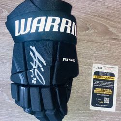 GABRIEL LANDESKOG COLORADO AVALANCHE SIGNED AUTOGRAPHED F/S HOCKEY GLOVE JSA COA