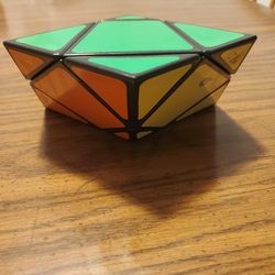 Twisty Puzzle Cube