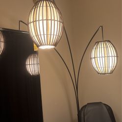 Standing Lamp 