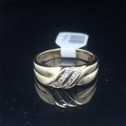 14KT Yellow Gold Diamond Ring 5.20g Size 11 165442