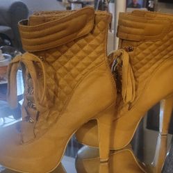 Womens Heels Size 9