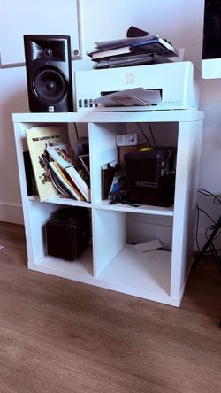 White 4-Cube Storage Organizer Shelf – 30” x 30”