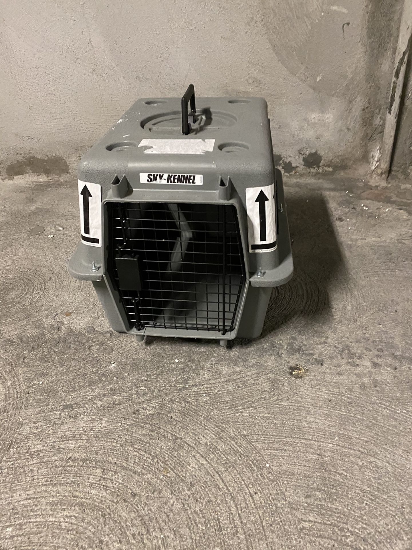 Travel Kennel for Small Dog