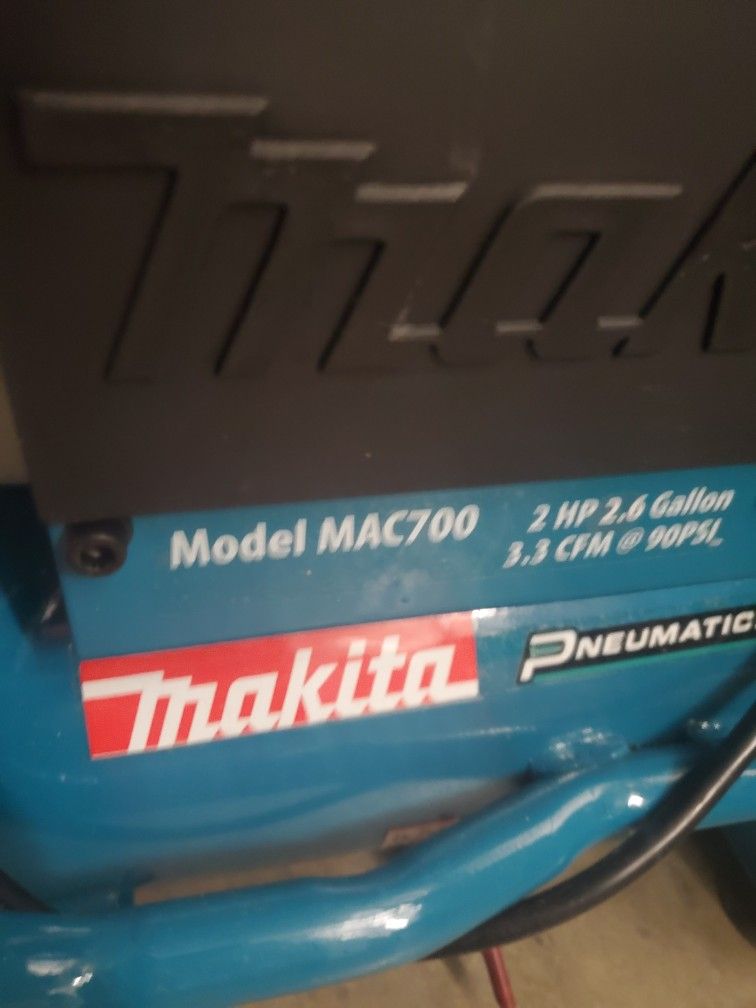 Makita Compressor