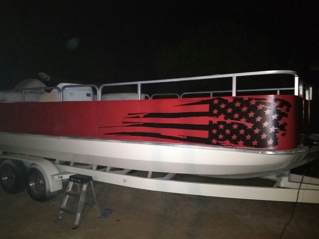 Deck Boat