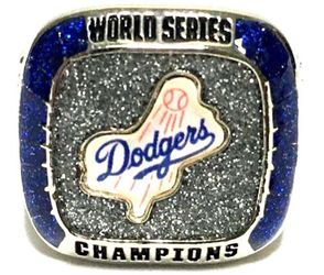 Los Angeles Dodgers MLB World Series Ring Coors Light
