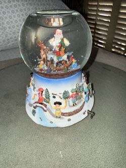 PartyLite Snow Globe Santa in His Shop
