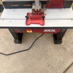 Skil Router table with Router