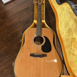 Alvarez Acoustic Guitar Model 5075
