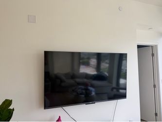 Amazon Fire TV — 57"