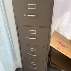 4 Drawer File Cabinet