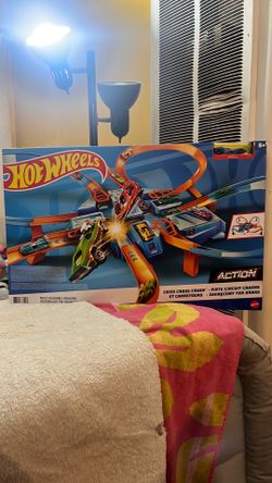 Mattel toys hot wheels cross cross crash track set
