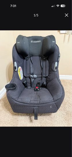 Maxi cost quality name brand car seat
