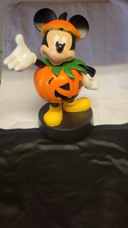 Mickey Mouse Disney Halloween 2024 Jack O Lantern Statue