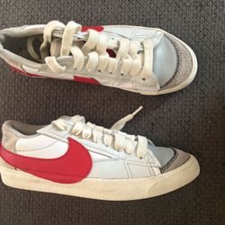 Nike Blazer Size 9.5
