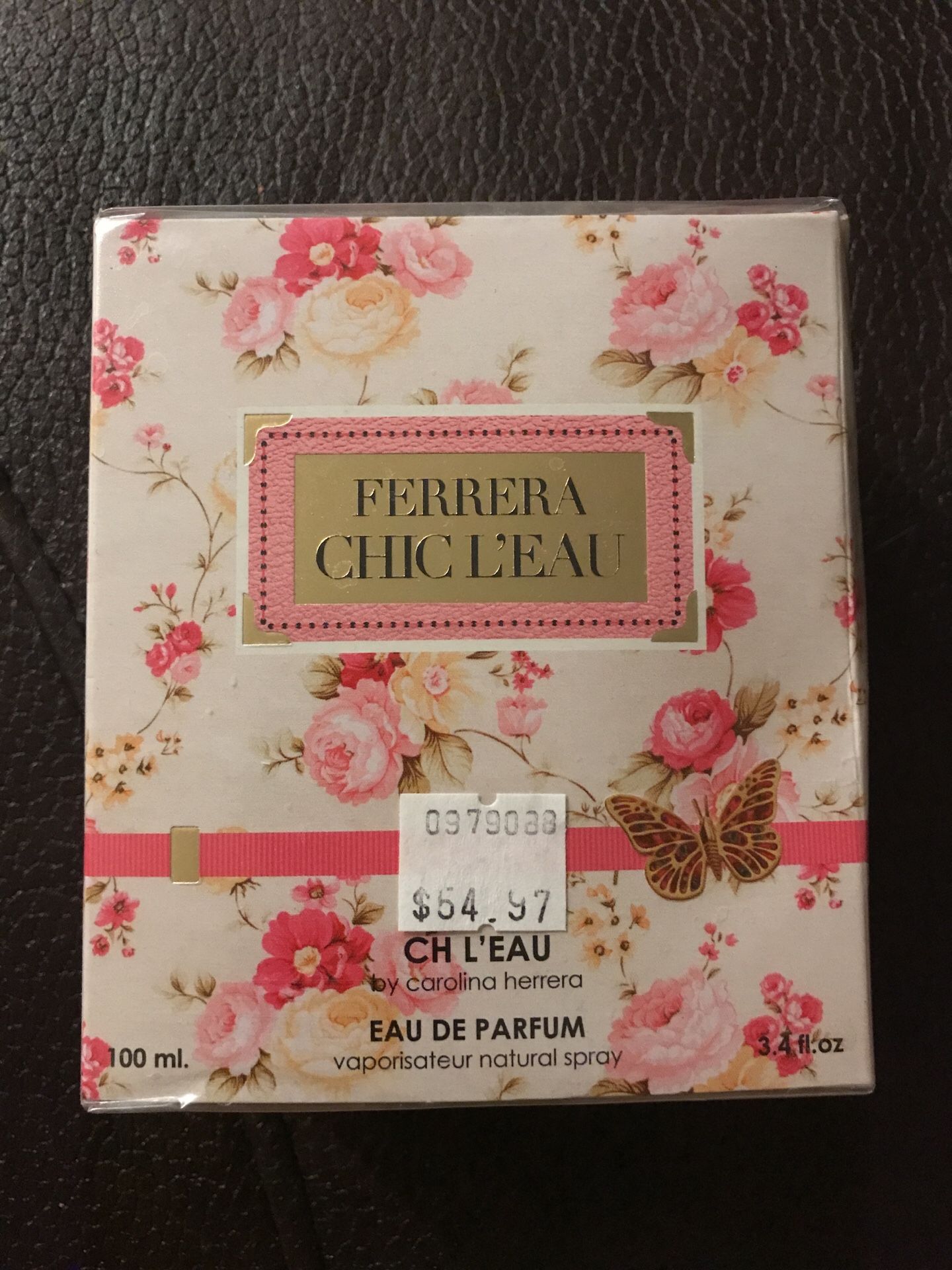 Ferrera Chic L'eal eau de Parfum 3.4 oz
