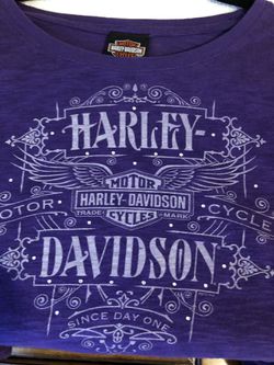 Collectors! Laramie Wyoming Women’s Harley Davidson shirt