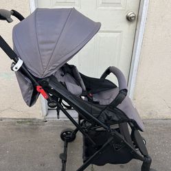 GLUCK BABY STROLLER 