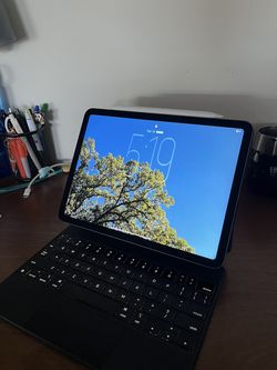 iPad Air 4th Gen 64GB + Apple Magic Keyboard + Apple Pencil 2
