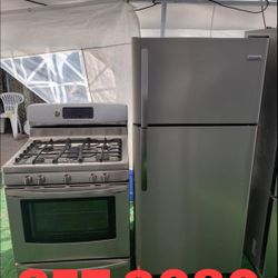 REFRIGERATOR AND STOVE SET IN GOOD CONDITION WITH WARRANTY