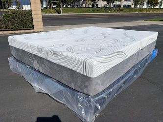Full Organic Hybrid Cool Gel Memory Foam Mattress!!
