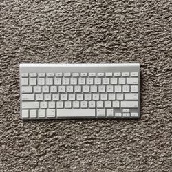 Wireless MacBook Book Keyboard