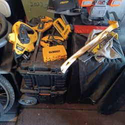 Dewalt Tools 