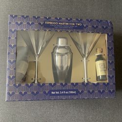 NWT Expresso Martini For Two With Two Martini Glasses, Cocktail Shaker & Sugar Free Cocktail Mixers (Contains No Alcohol)