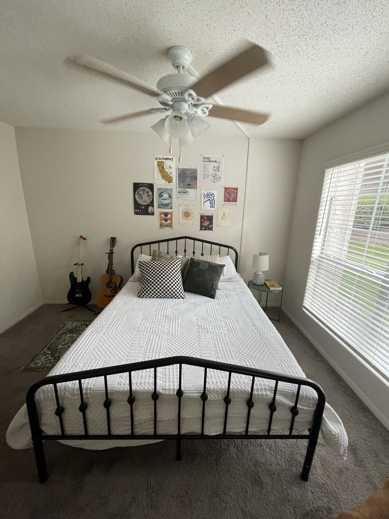 Full Sized Metal Bedframe And mattress