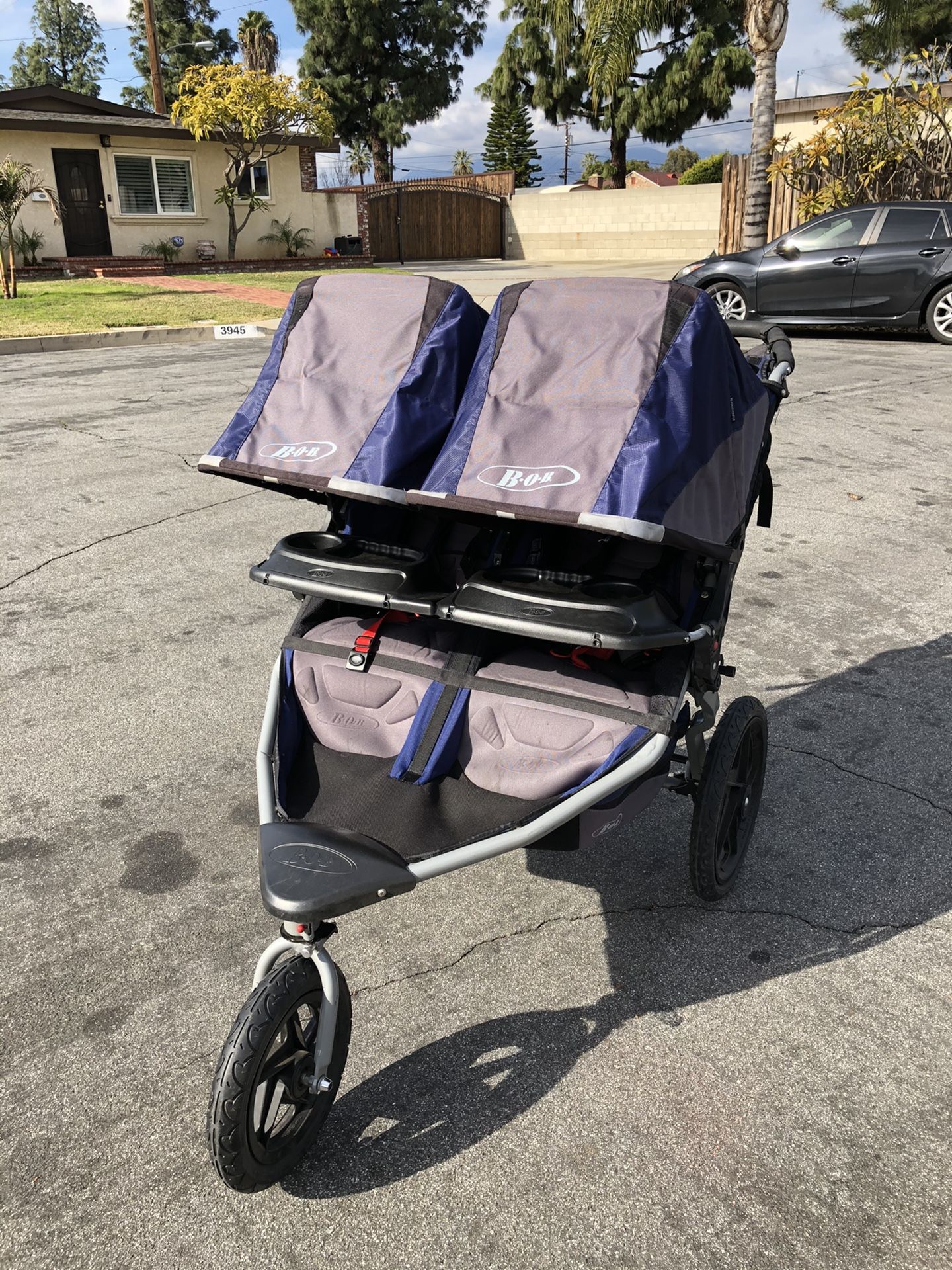 BOB revolution duallie double stroller in great condition asking $300 obo