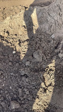 Top soil free! 10 cubic yards minimum