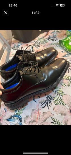 Men’s shoes size 12