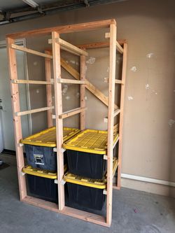 Tote Storage
