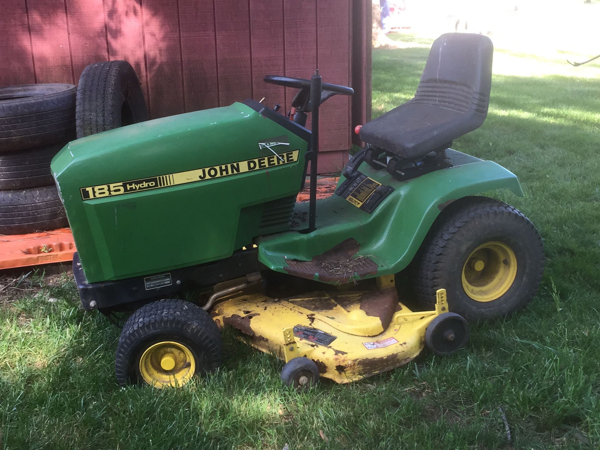 John Deere 185 works excellent only need to put new belt of cutter , include new belt with it