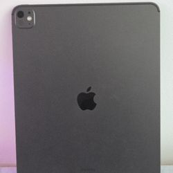 Apple iPad Pro 13 Inch M4 256GB WiFi  Apple Pro Pencil  & Apple Folio Case Included 