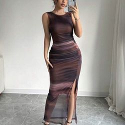 Brown dress